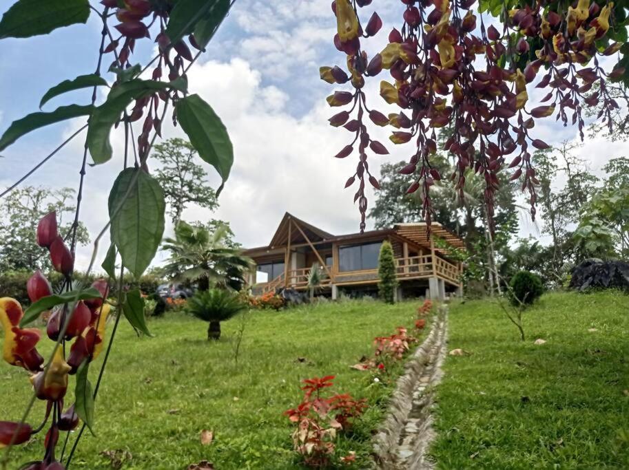 Casa De Campo Con Piscina, Canchas, Cascada Y Piscina Natural Pedro Vicente Maldonado Zewnętrze zdjęcie